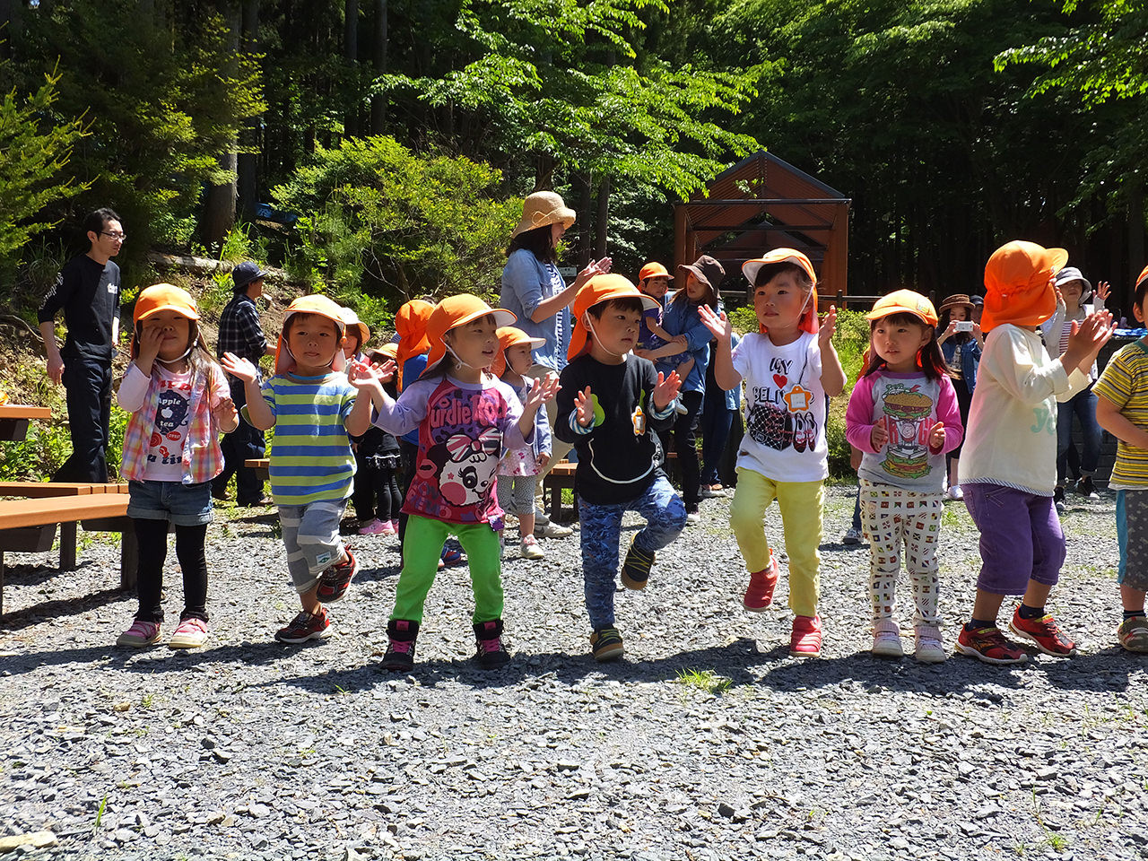 石巻ひがし保育園　春の遠足